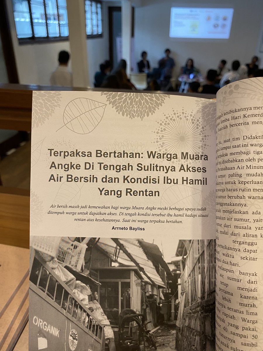 <a href="/luvianaariyanti/">Luviana</a> <a href="/PEREMPUANAMAN/">#PerempuanAdat</a> <a href="/MongabayID/">Mongabay Indonesia</a> <a href="/hans_nich/">Hans Nicholas Jong</a> <a href="/BdgBergerakID/">BandungBergerak</a> <a href="/lpmdidaktika/">LPM Didaktika UNJ</a> Reportase Kak Netto soal krisis air bersih dan dampaknya pada ibu hamil bisa dibaca di buku #UntukPerempuandiTanahKami #PeluncuranBukuKondeco