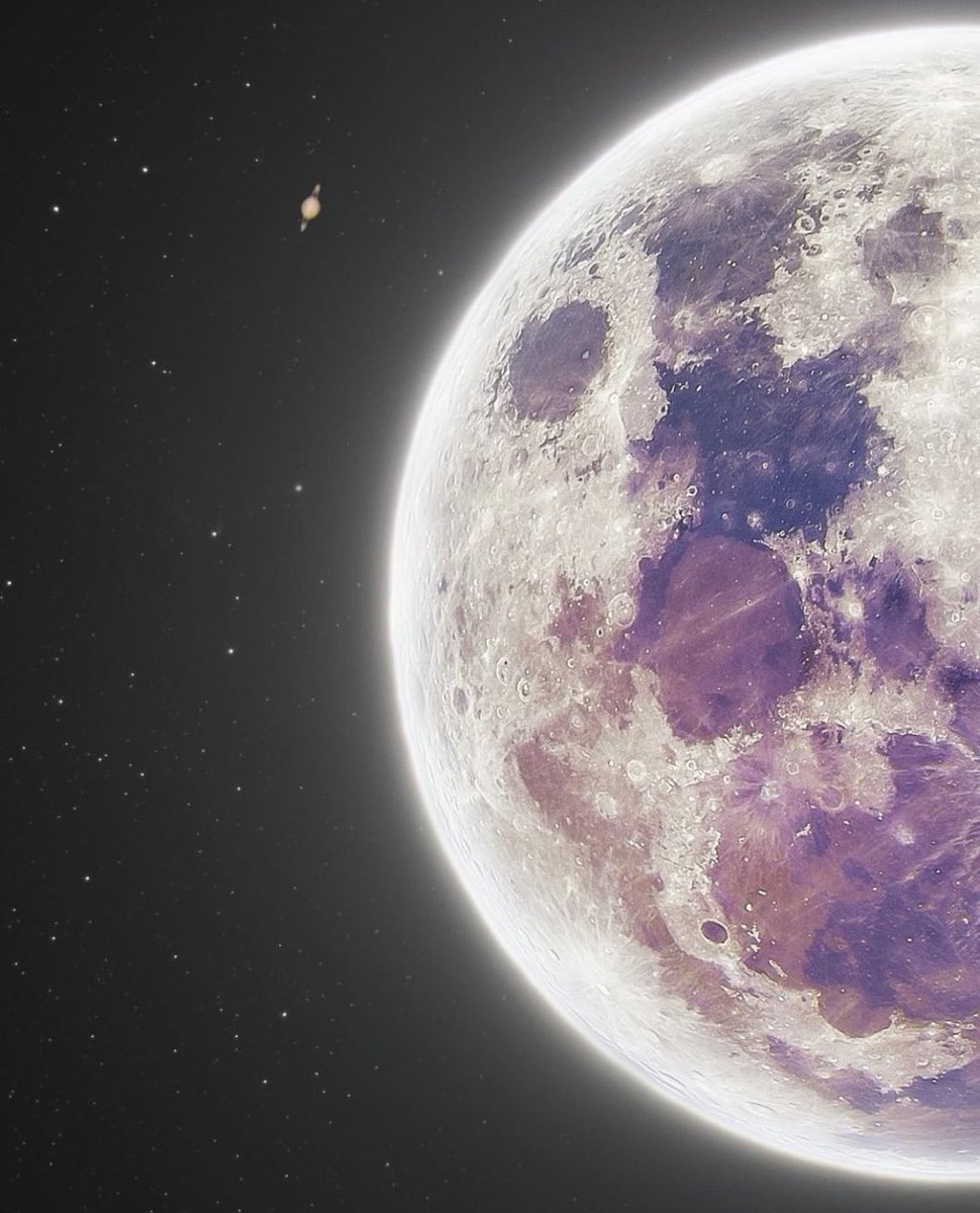 Super full Moon with Saturn.
IG: astrolarge654