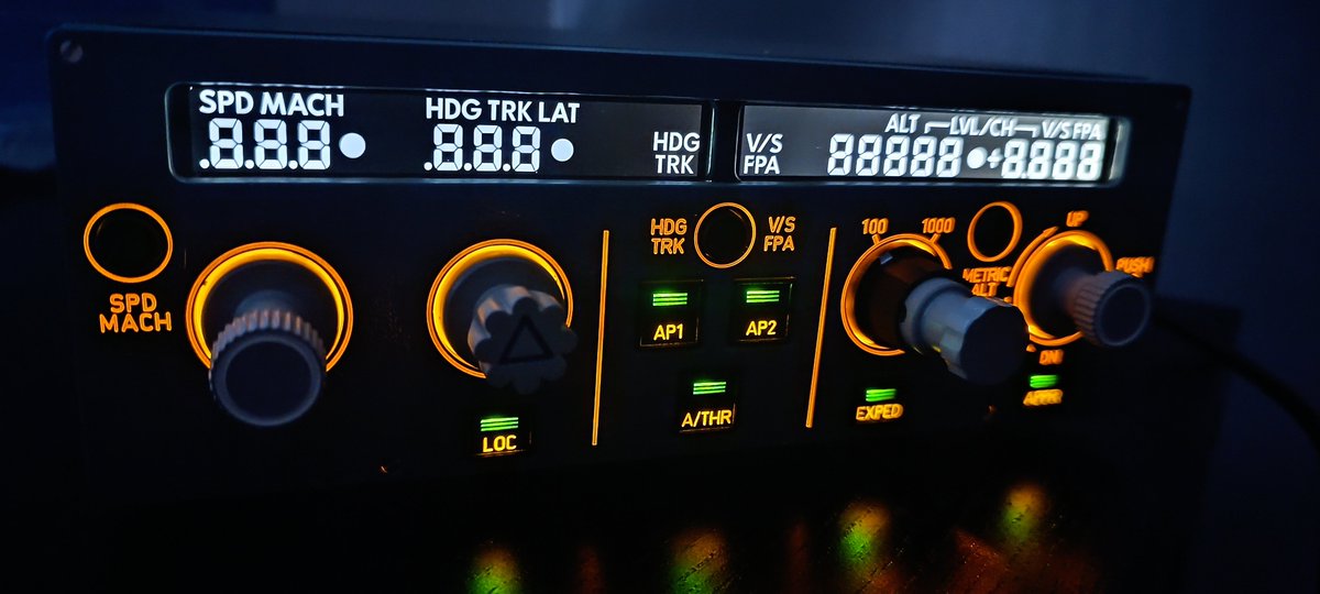 simflight's tweet photo. Coming up at #simflight : unboxing and test of the @minicockpit #miniFCU !
#flightsim #hardware #a320 #Airbus https://t.co/lfxBbd3ZqB