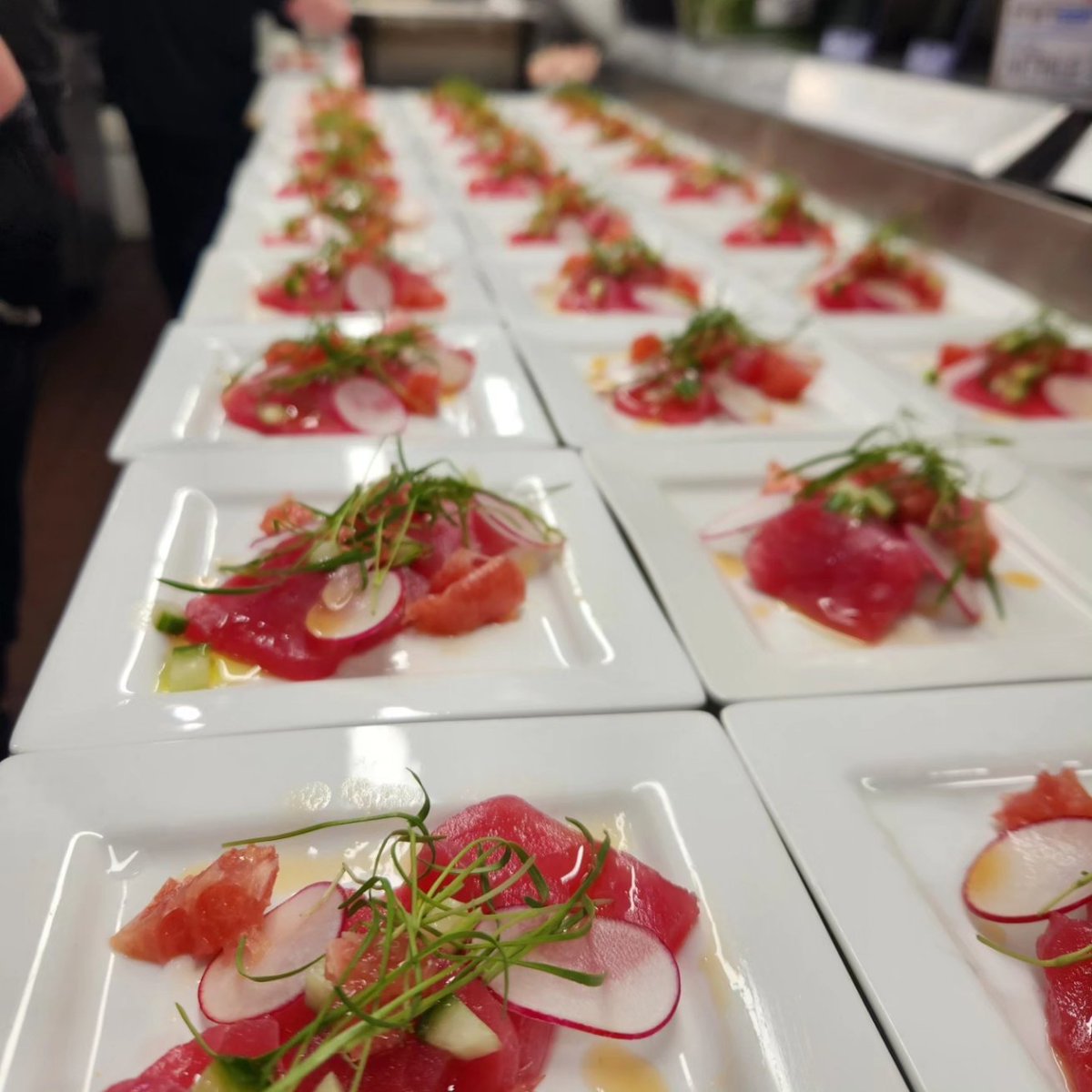 Square Bistro tweet media