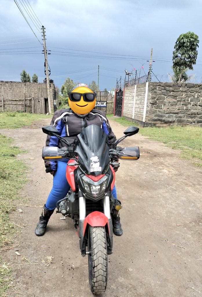 NMathwitiKe's tweet photo. Maneno ni mingi hii asubuhi let me step out kiasi before mawazo inimalize. #bikes #mathwiti #adrenaline #therapy #breather https://t.co/BoDtWZ0hYw