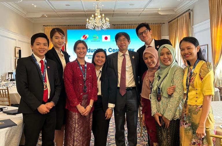 amb_japan_asean's tweet photo. Honoured to deliver remarks at the graduation ceremony of @AHACentre Executive Leadership in Emergency and Disaster Management for @ASEAN Programme (ACE LEDMP) Executive Level. Congratulations to all graduates! https://t.co/AsjjZk7YRP