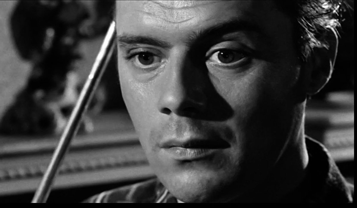 HeronXdave's tweet photo. The wonderful “Cast a Dark Shadow” (1955) British #film noir is currently showing @TPTVEncore. My fave #DirkBogarde is marvellously malevolent and there’s a career high performance from #MargaretLockwood. Very impressive cinematography from #JackAsher too. Thanks @TalkingPicsTV https://t.co/BhAJ6iA72L