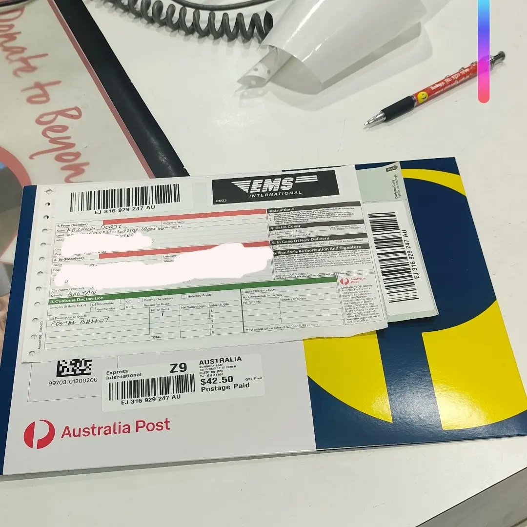 kezangofficial's tweet photo. My postal ballot reached my constituency in 11 days. It arrived in Bhutan in 5 days from Bunbury, Australia and was delivered to my constituency in the next 6 days. Auspost delivered it within the estimated range of 10 to 18 days. hope you are voting 😊 For Bhutan 🙏🙏🙏 🇧🇹🇧🇹🇧🇹 https://t.co/aAiuFpWz2H