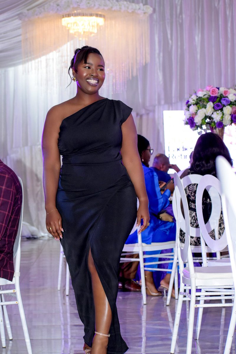 _shika___'s tweet photo. Mc duties the other day for SSNIT ladies’  club annual retirees dinner 🖤 https://t.co/1KKAdLfNo4
