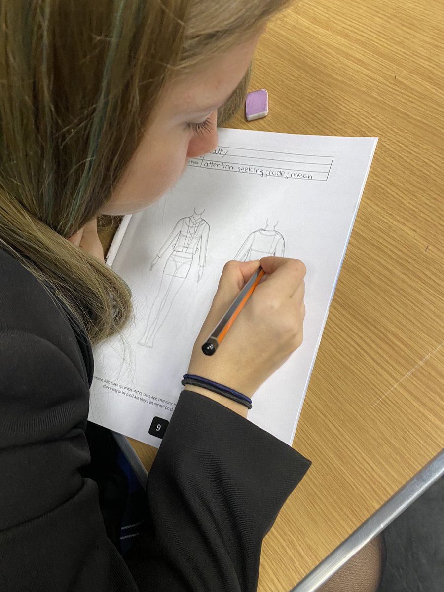 RodingDrama's tweet image. Y9 drama are choosing their assessment path: costume design, set design or acting, using Dennis Kelly’s DNA. @RodingValleyHS #TeamDrama