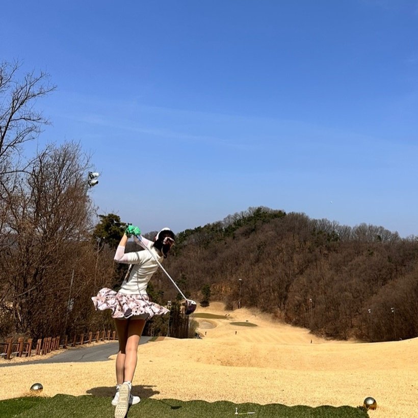 guytogo1's tweet photo. 안녕하세요..
5n/179/90...4n/167/51
서울 광진구 거주 직장인 초보부부입니다

와이프 처음 허락받아 낮은수위 정도만 허락받았으니 목적 신경쓰지 않고 어색하지 않은 만남부터 시작해보고 싶습니다

초보이다 보니 용어등도 생소하니 쉬운말 부탁드립니다

주말 커벙 술벙 스크린정도부터 디엠 https://t.co/x2Jn3QnN4N