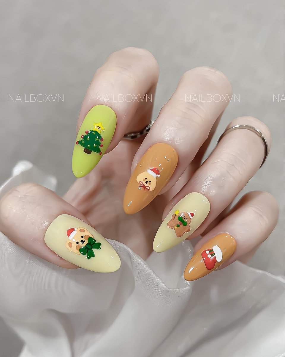 Lalalinh4's tweet photo. ✨Lại 1 mùa Giáng Sinh sắp tới , mọi người đã chuẩn bị những gì rồi

✨Giáng Sinh này đặc biệt đến nỗi bạn sẽ không bao giờ còn cảm thấy cô đơn nữa vì đã có #nailbox

✨Nhanh tay in búc cho em để có đươc những chiếc móng xinh đẹp này nha 🤭🤭🤭 https://t.co/FRBnFvk4eK