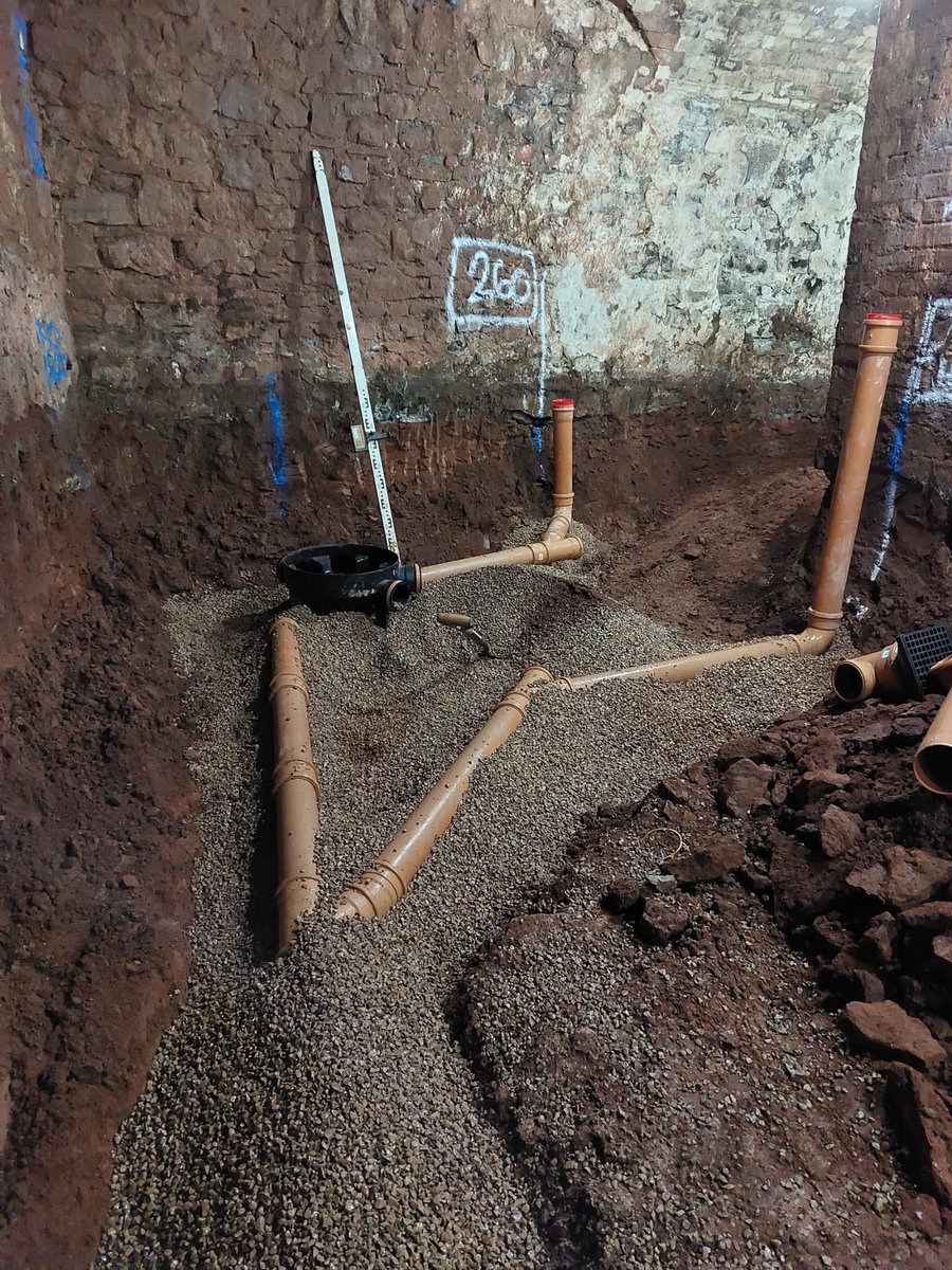 Work is progressing well on our Guildhall project where our team are installing new drainage in underground tunnels which date back around 200 years. Ingenium are using all electric plant to allow safe working in this confined space setting. #confinedspace #groundworks #tunnels