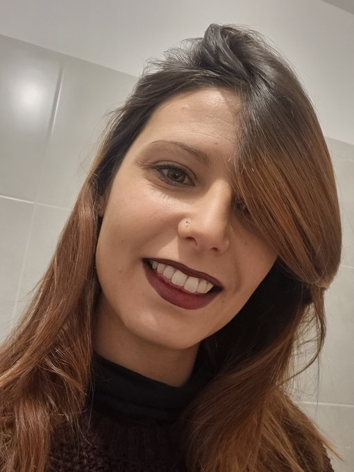 OffLucilleA - Un bon #jeudisourire 😘 Avant dernier jours de la semaine 😊 @lafrancecoquine @OrgasmicGroup @OrgasmicGroup @PartageDefiHot https://t.co/vp1BnEMq57
