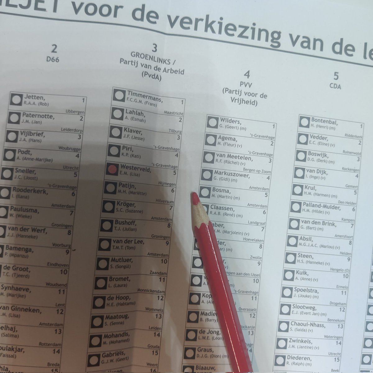 Ik stemde gisteren op <a href="/Lisawesterveld/">Lisa Westerveld 🟥</a>, omdat het zo'n fijn, integer persoon is. Omdat ze doet wat ze zegt en zegt wat ze doet. 💚❤️
