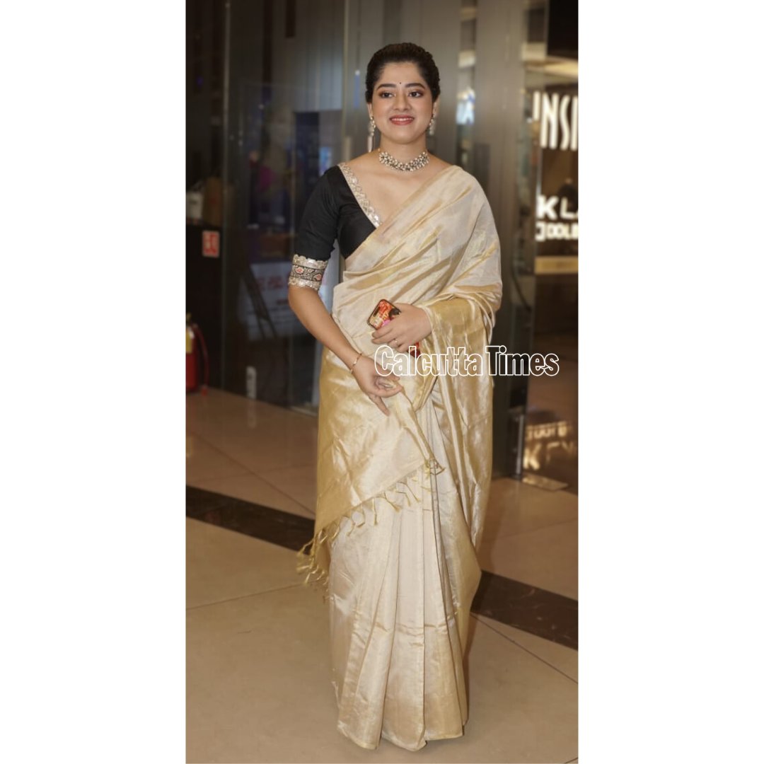 Calcutta_Times's tweet photo. Glimpses from the star-studded special screening of Bogla Mama Jug Jug Jiyo!
#exclusivescreening #tollywood #celeb #kolkata #calcuttatimes https://t.co/P5JYaeOryQ