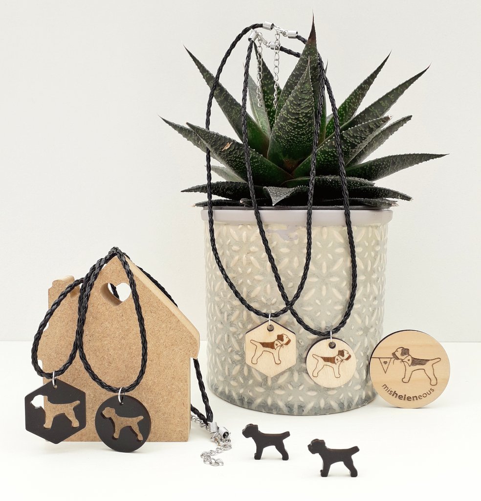 misheleneous's tweet photo. https://t.co/KUWjaqDZEl 🐕 Pawsome pooch bling for Border Terrier fans this Christmas. Heidi's range of wooden engraved &amp; black acrylic pendants are on faux-leather thong necklaces with adjustable fastenings 🖤 #EarlyBiz #FestiveEtsyFinds #MHHSBD #btposse https://t.co/8xja7029Gs
