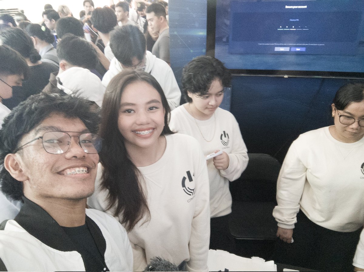 Rikuuen's tweet photo. Aaaaaaaa pic with @aabboooo_ 🤧👋🏻 daming taooooo @CryptopiaOFCL #Cryptopia #CryptopiaAtW3GS https://t.co/XOHQzloJg6
