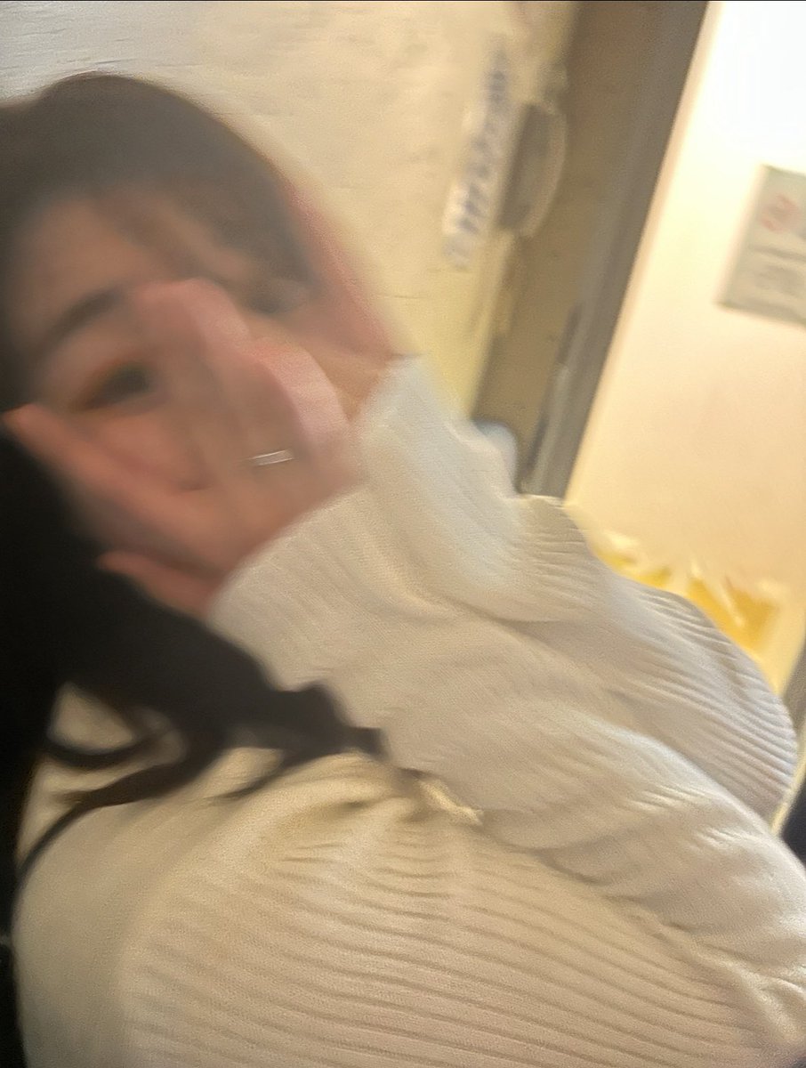 yuzu_6996xxx's tweet photo. 早速マッチンした方と面会。

カラオケからのホテル
乳首責めが好きな子で散々責められた後、
攻守交代してから100倍返しした🫢

前戯はホテルに入る前から
@ailovingnet https://t.co/FyWv0utHF5