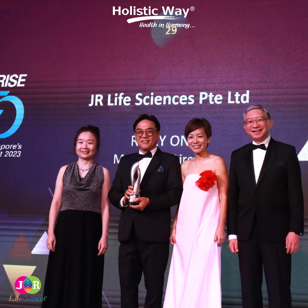 HolisticWaySG's tweet photo. Thrilled to announce JR Life Sciences clinched its first Enterprise 50 (E50) award! This accolade celebrates our commitment to innovation, risk-taking, and industry leadership. Grateful to be among Singapore’s Top 50 changemakers, inspiring change! https://t.co/XcO9x5cHEF
