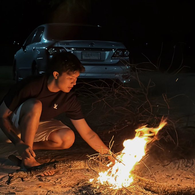 เมื่อวันก่อนไปแคมป์ไฟกับเพื่อนๆมารู้สึก สบายใจขึ้นมาก เหมือนกับเผาทุกอย่างทิ้งไปกับกองไฟเลย🔥🤪🏕 https://t<a href="/tag/imimmaim"class="tags"><span>#imimmaim</span></a>