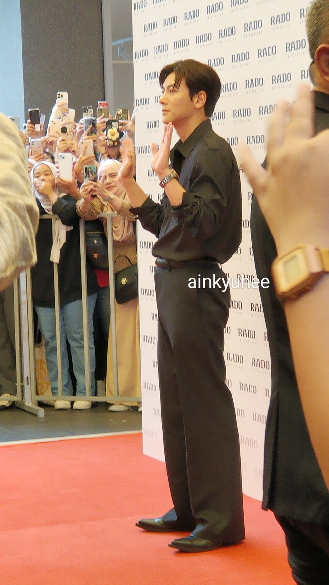 AinKyuhee's tweet image. #JiChangWook for #Rado in #PavilionKL