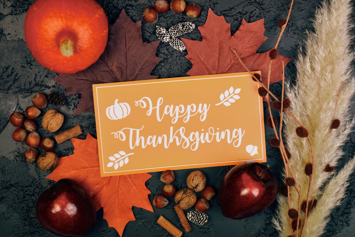 Happy thanksgiving everyone! I'm not american but I do still use thanksgiving to take a moment to reflect on everything and to be greatful for all the blessing I have and today and always I am so greatful for all you guys.... my family, my friends and my supporters! Thank you for