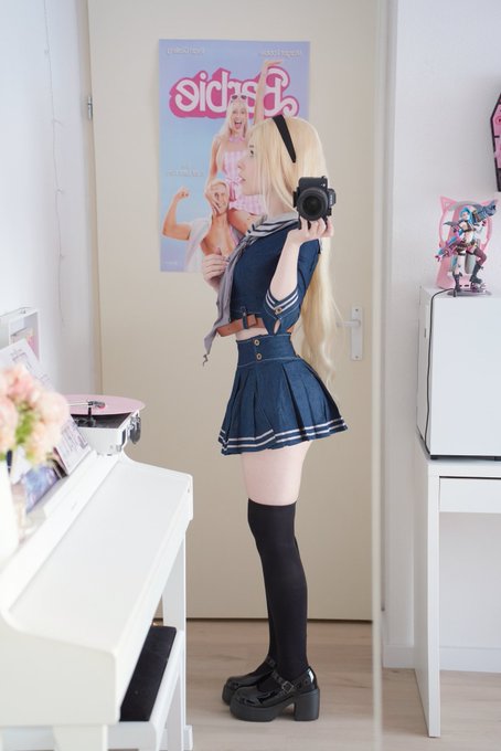 2 pic. Where would we go on a date? ~ https://t.co/L2kS4XOVWw