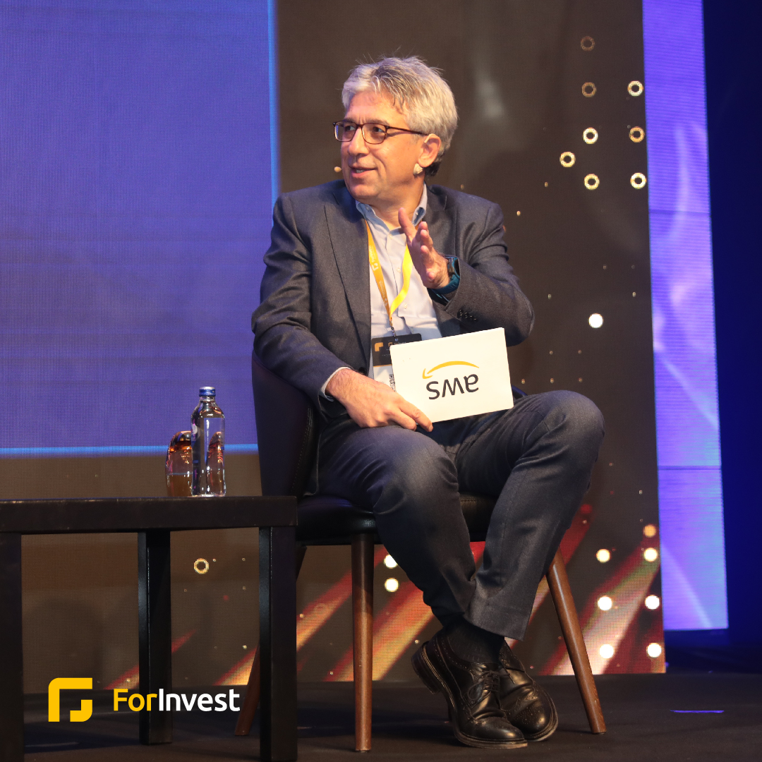 ForInvestCom's tweet image. Ersin Lalbek Moderatörlüğünde gerçekleşen “Yapay zeka ile sınırları zorlamak” panelinde, ilham verici paylaşımları ile bize liderlik eden Kıvanç Uslu ve Cüneyd Tantuğ’a çok teşekkür ederiz. 

#ForInvest #InvestTech #YatırımTeknolojileri #ForInvestInvestTechSummit2023