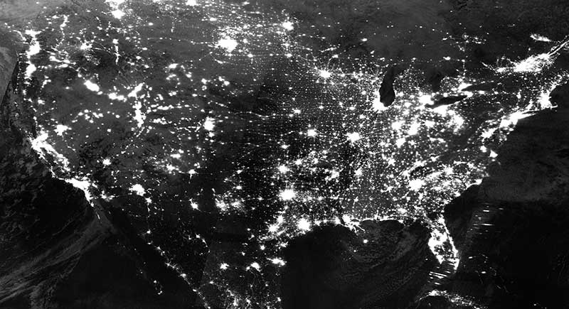yohaniddawela's tweet image. Soon we won't be able to use nightlights as a proxy for economic growth.
Why?
It's due to limitations of its spectral bands.
Here's the breakdown in simple terms: