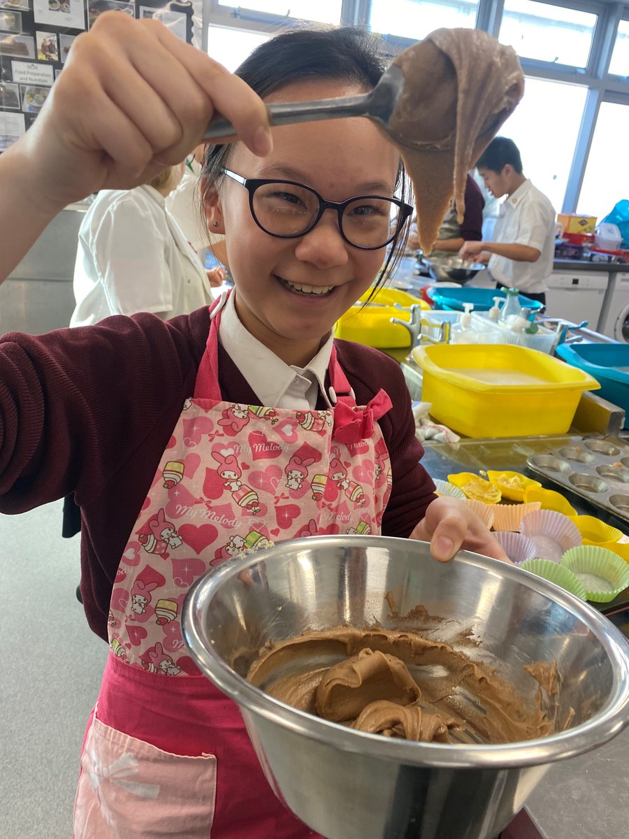 Batter up! Yovela, Andre and Elias have been testing their mixes to see which one makes the best sponge. I'm sure they'll find some willing subjects to help with the experiment!