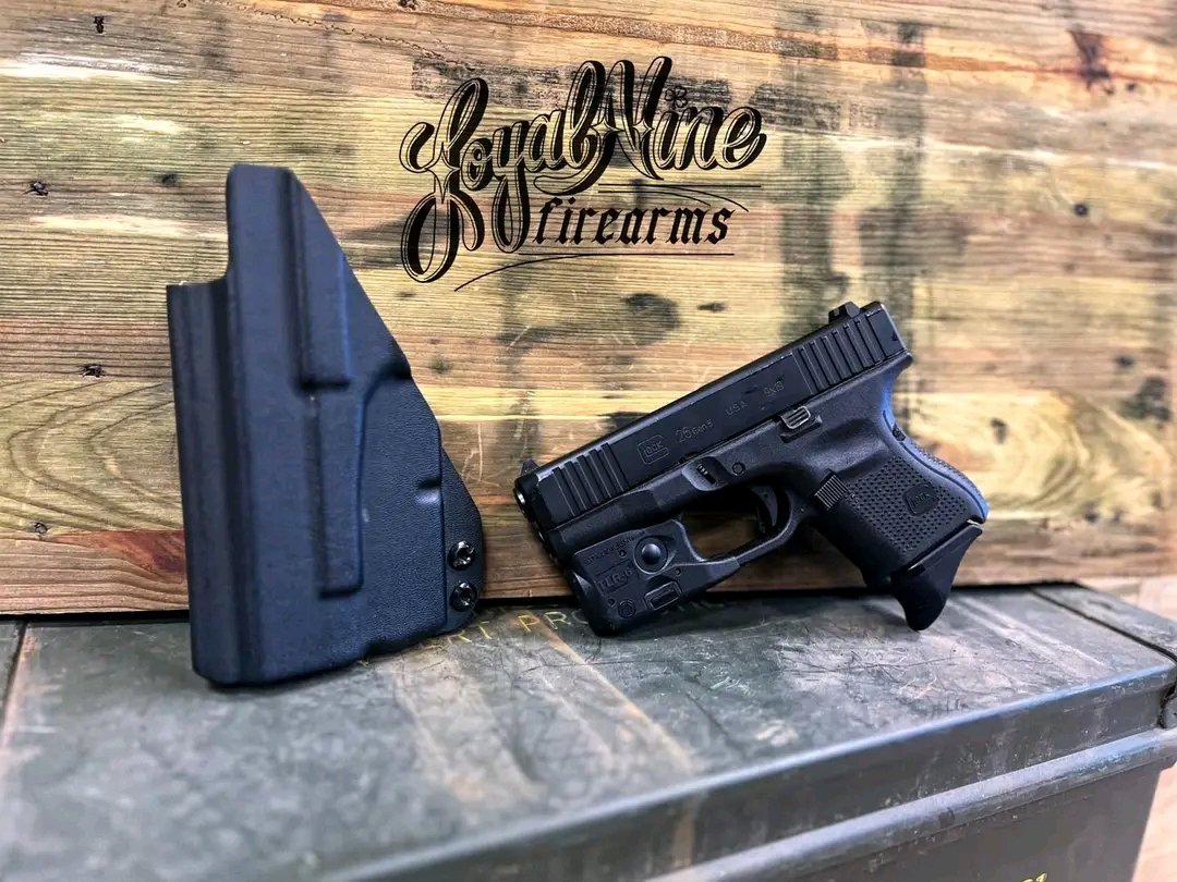 jrmccollum2's tweet photo. USED: Glock 26 Gen 5 chambered in 9mm with Streamlight TLR-6 and IWB Holster https://t.co/EiksThz3Ha