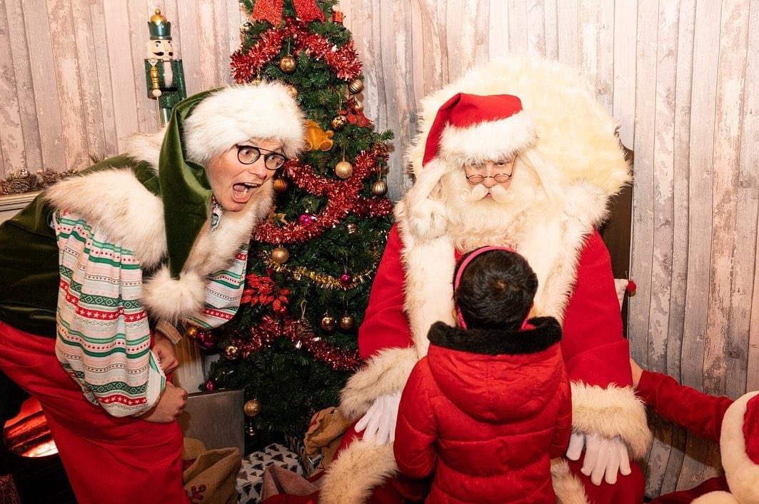 Santa Claus is coming to Barking Townnnn 🎅🎵

You can see Santa for FREE at Barking Mad About Christmas on Saturday 2 December. He'll be there from 11am to 4pm, so arrive early to avoid disappointment!

Find out more lbbd.gov.uk/christmas