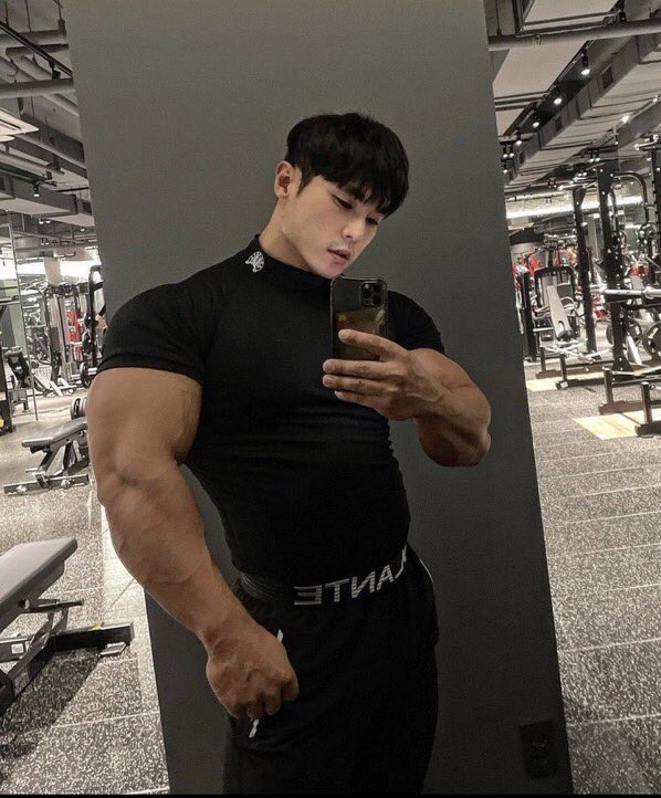 EXxsaiyan's tweet photo. @bayonggs Buff https://t.co/SftuW2CSRg