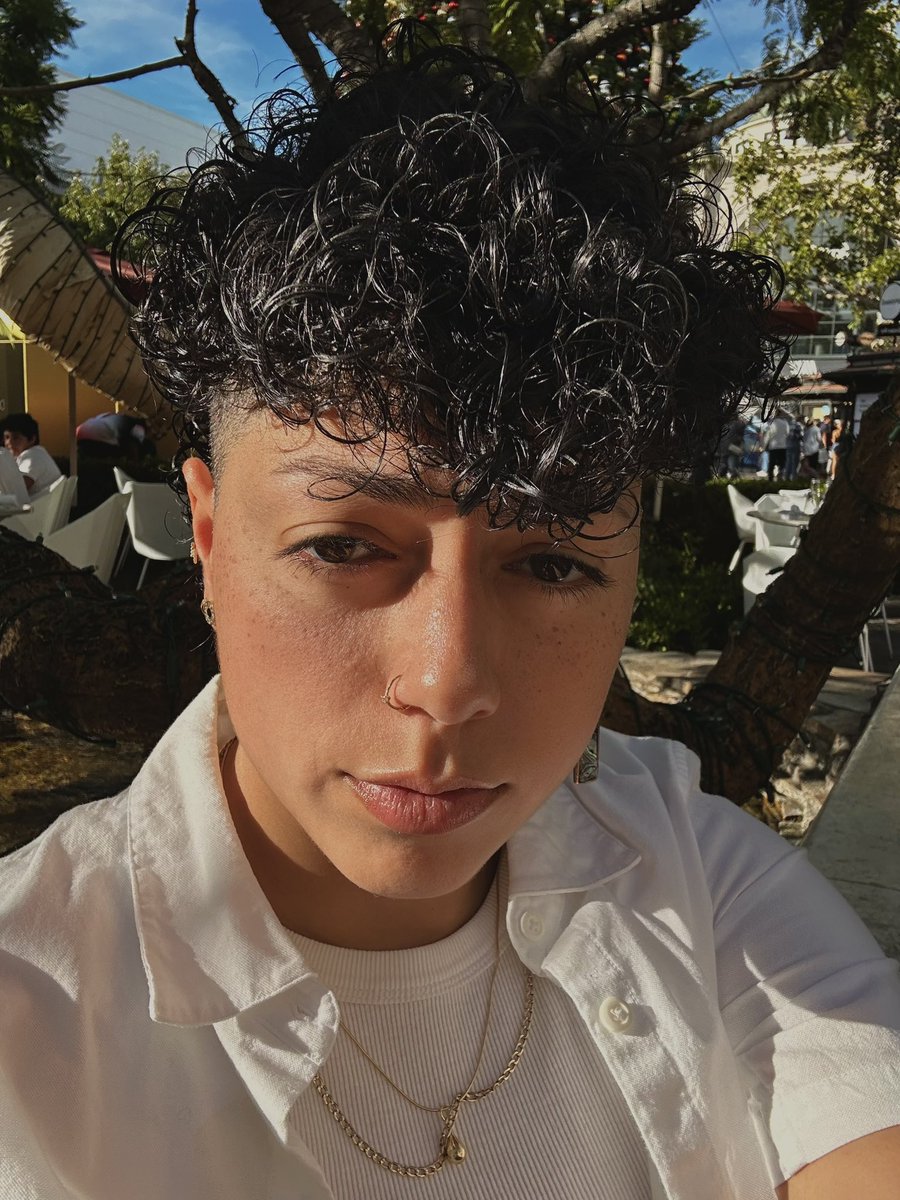 juiceblends_'s tweet photo. handsome? https://t.co/2nRu34hC6X