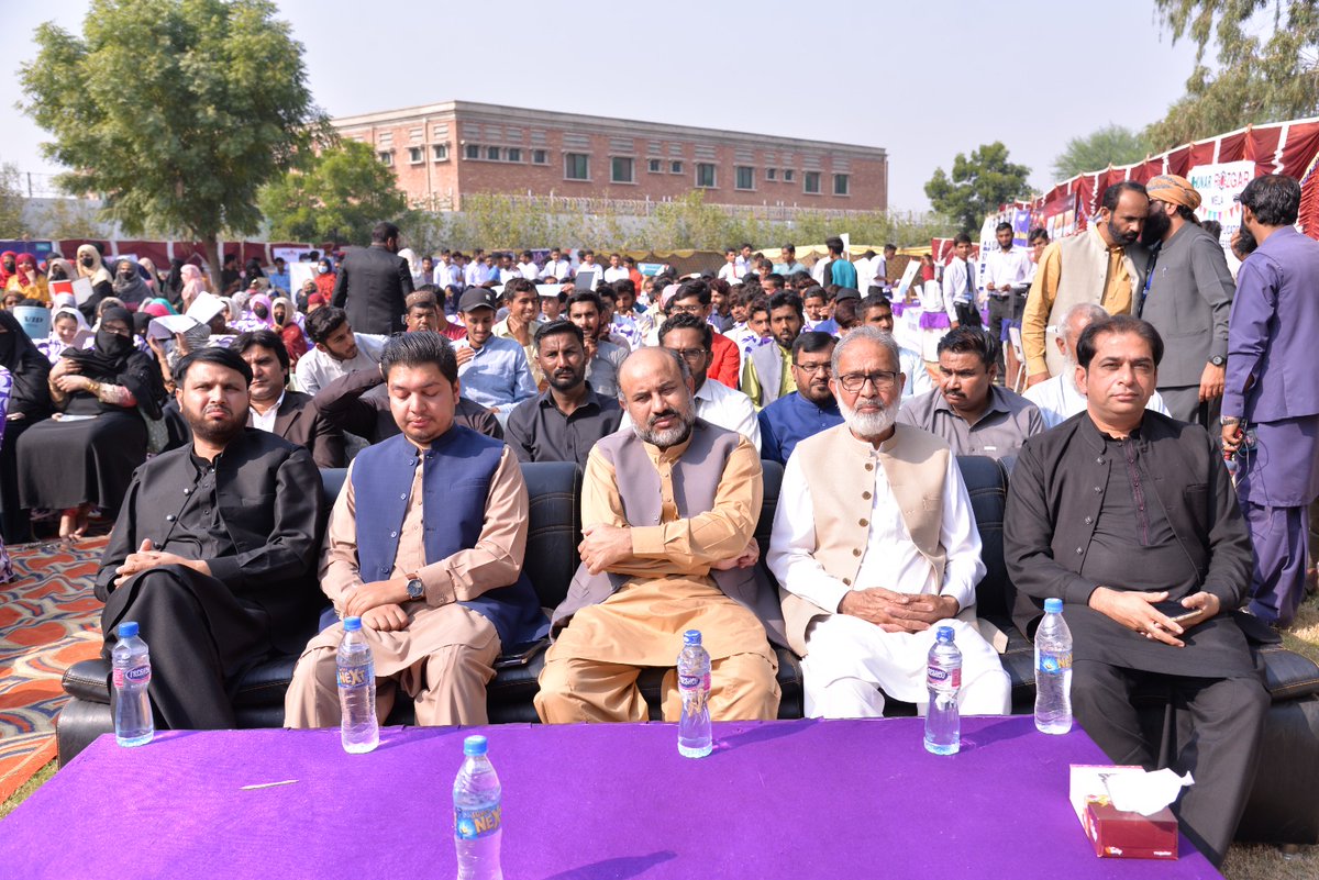 PVTC_Official's tweet photo. #PVTC organized #EmploymentDrive2023 on 14.11.2023 with the support of DBOM at #VTIBahawalnagar. It was to provide employment opportunities to #PVTCGraduates from various trades of #VTIBahawalnagar, and attached campuses. Reputed Employers were invited to provide employment.
1/6 https://t.co/tR9hIo76mf