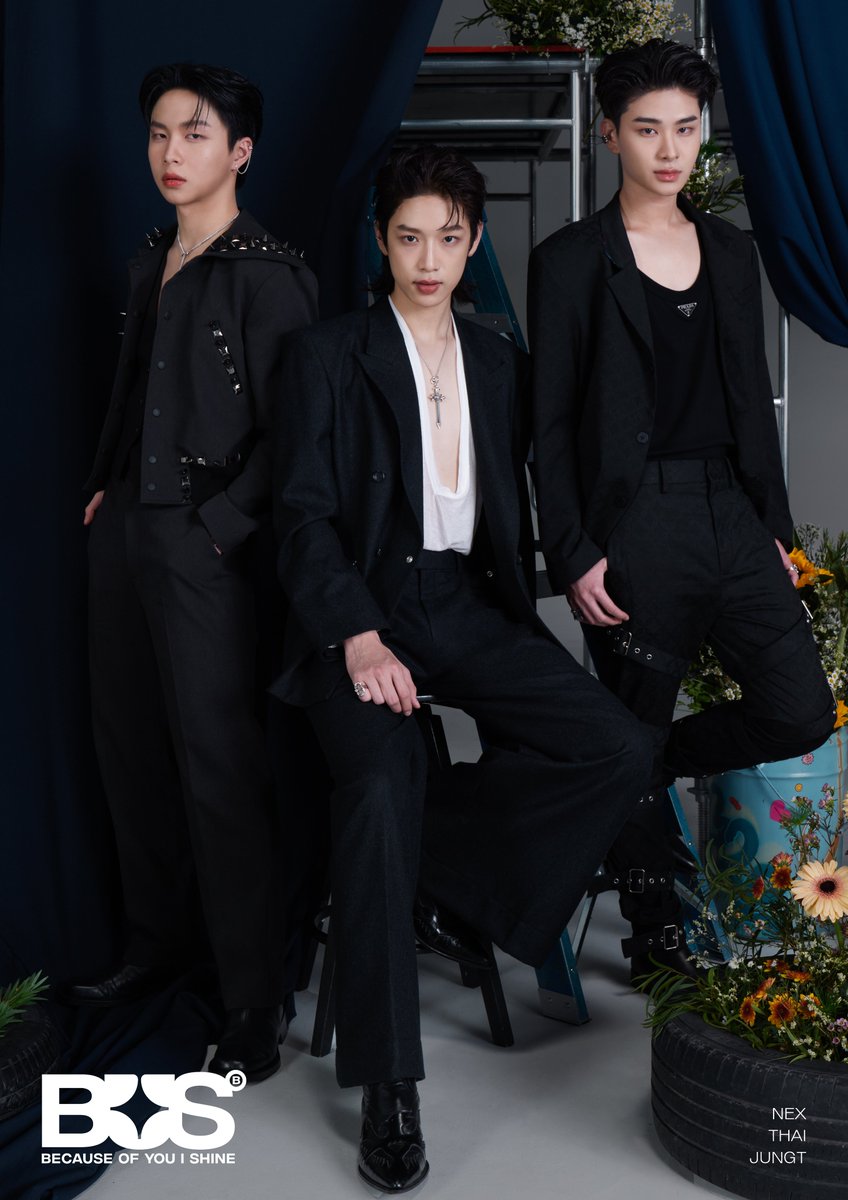 BUS_SONRAY's tweet photo. Concept Photo | Black &amp; Jeans ver.

#BUS_ConceptPhoto
#BUSbecauseofyouishine
#SONRAYMUSIC https://t.co/8VcEK2HRng