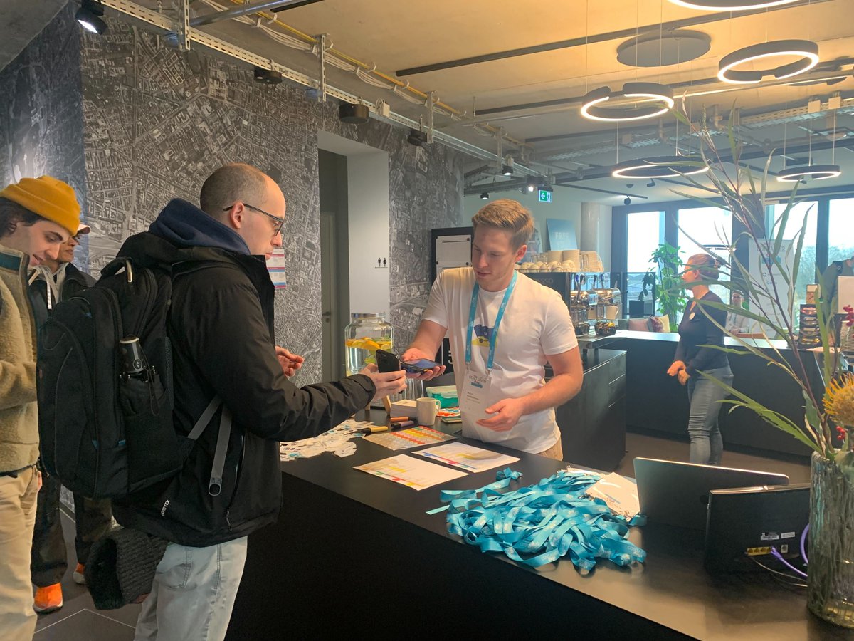 ConDaysEU's tweet image. 🌞 Rise and shine, Kubernauts! Join us as we kick off an exciting day filled with knowledge-sharing, networking, and inspiration. 🙌🏼 Let&apos;s make this day one to remember! Are you ready to start ContainerDay Workshops? We do!
#ContainerDayWorkshops #CDWorkshops #k8s