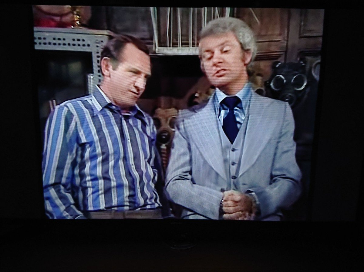 QueenofCobden's tweet photo. @dieworkwear what's your opinion of 70s styles? https://t.co/M5XuLVClVj