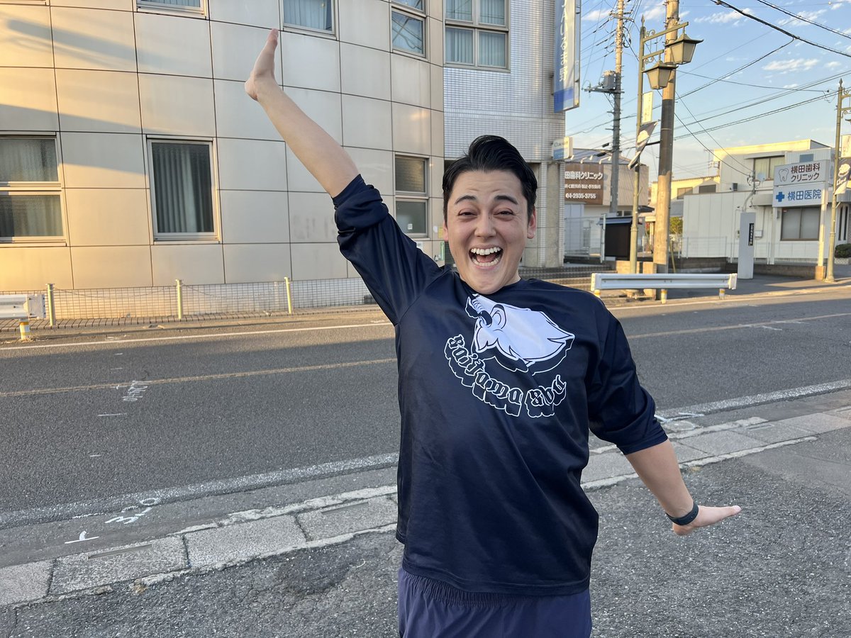 nikkan_kanekosl's tweet photo. 下山口あたりでマーベラスさん（ご挨拶するの初めて）も駆けつけてくださいました。そのまま池袋方面へ駆けていきました。#seibulions https://t.co/u1gCXCAxz6