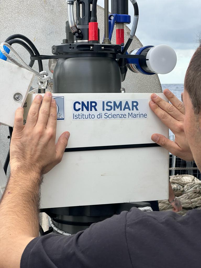 Emanuele Organelli (@eorganelli) on Twitter photo 🥳🥳Successful deployment of the first <a href="/CnrIsmar/">CNR-ISMAR</a> @bgc_argo <a href="/nke_Instruments/">nke Instrumentation</a> #Jumbo float in the Ionian Sea during the #PIONEER2023 cruise on board of <a href="/CNRsocial_/">CNR Consiglio Nazionale delle Ricerche</a> R/V #GaiaBlu ! The float will acquire 0-2000m profiles of physical & biogeochemical variables including zooplankton. 🥳🥳Successful deployment of the first <a href="/CnrIsmar/">CNR-ISMAR</a> @bgc_argo <a href="/nke_Instruments/">nke Instrumentation</a> #Jumbo float in the Ionian Sea during the #PIONEER2023 cruise on board of <a href="/CNRsocial_/">CNR Consiglio Nazionale delle Ricerche</a> R/V #GaiaBlu ! The float will acquire 0-2000m profiles of physical & biogeochemical variables including zooplankton.