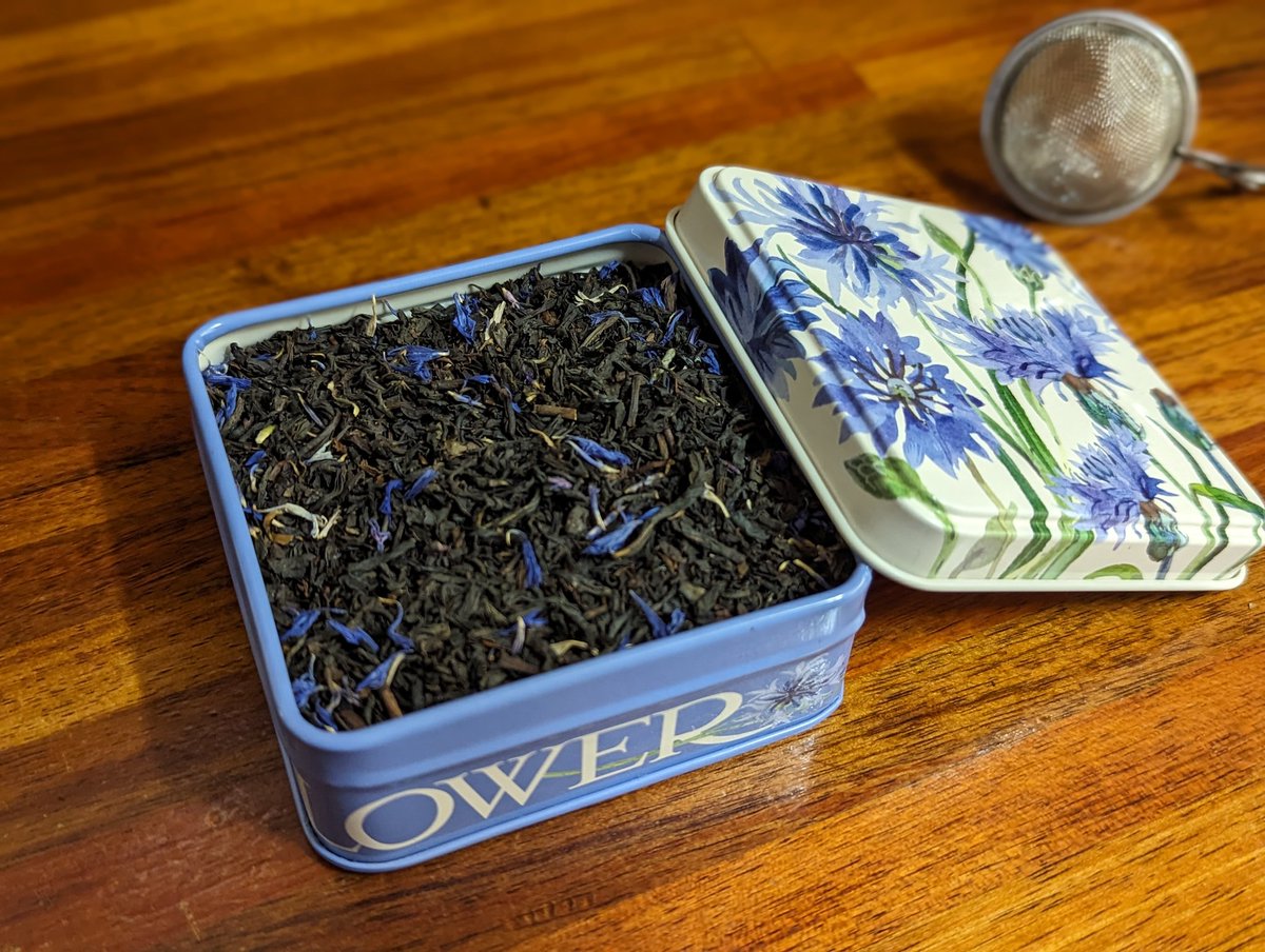 Went to a tea shop today. Found something called Artic Fire. Then I found a pretty tea tin. 

I'm so happy