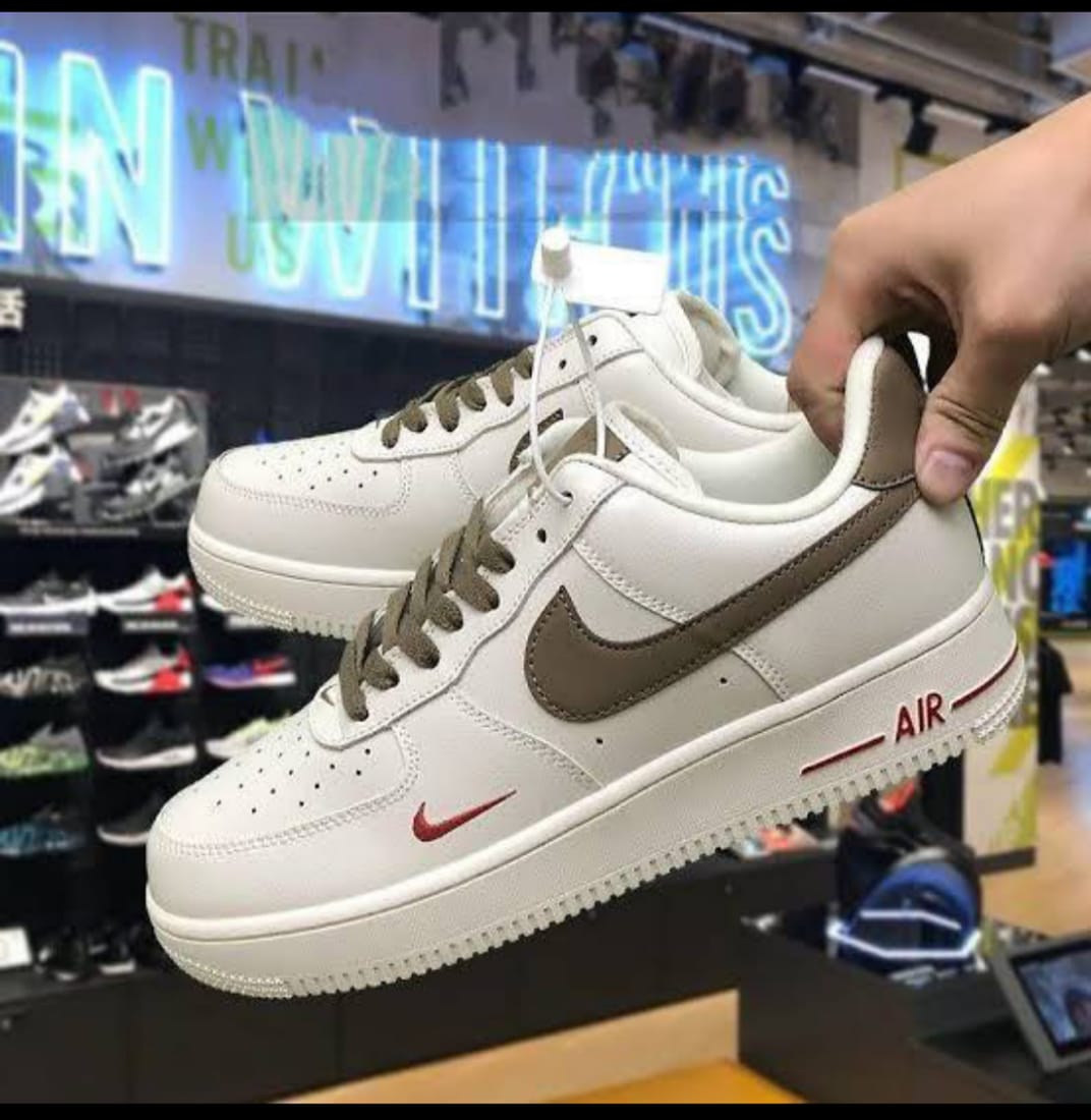 Trendizen169921's tweet photo. Nike Airforce 1 Mini Red Swoosh 👟
QUALITY :- Master Piece (Premium Quality).💯
SIZE:- 41,42,43,44,45
Hurry To Grab Yours✌😊
Visit Now :- brandedfashion.trendizen (Instagram)

#NikeAirforce1MiniRedSwoosh #RedSwooshSquad #RedHotKicks #sneekergamestrong #minime #TrendizenKicks https://t.co/GEwP110zDb
