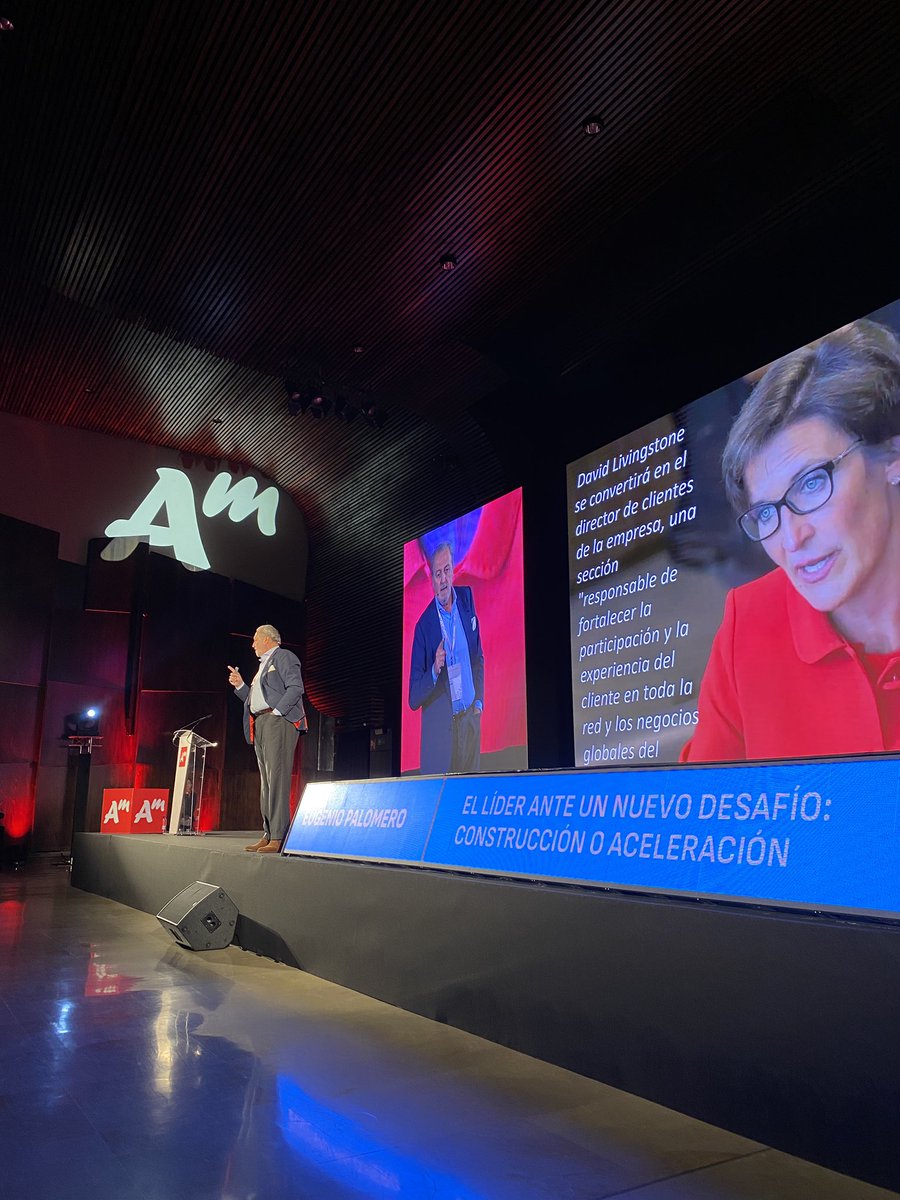 Eugenio Palomero inicia su conferencia ‘’El líder ante un nuevo desafío: construcción o aceleración’’ en #AM23