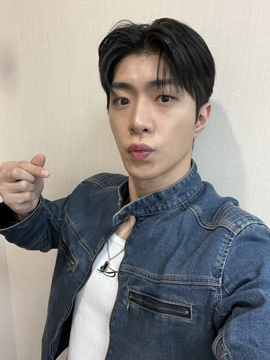 ONF_members's tweet photo. [#와이엇 #WYATT] ありがとうございます、ファンの皆さん❤️
#ONF #IN_JAPAN #OSAKA https://t.co/717X5vob55