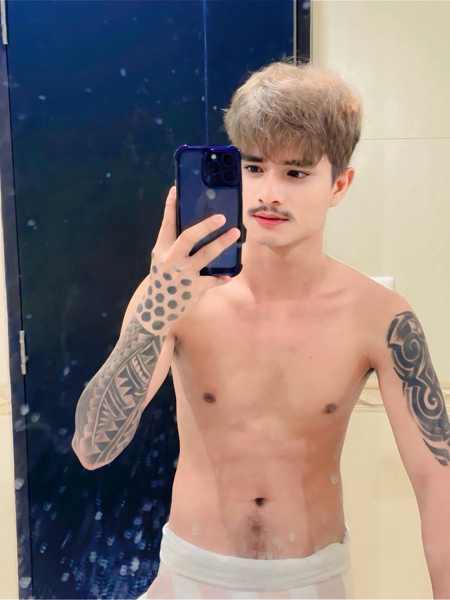 ချစ်ကြည့်ပါ ချစ်ကြည့်ပါ ချစ်ကြည့်ပါ ဗျ…

❤️❤️❤️❤️❤️❤️❤️❤️❤️❤️❤️❤️❤️❤️