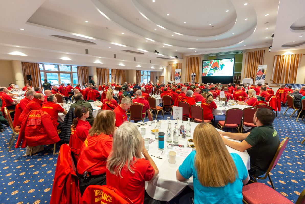 SECAmbulance's tweet photo. More than 200 of our volunteers attended our first ever Volunteers Conference, celebrating the massive contribution our volunteers make, every day. to support our patients and our people.
Read more here - https://t.co/b9LkLkK9wZ
#TeamSECAmb #NHSvolunteers https://t.co/6NYCqjJYSM