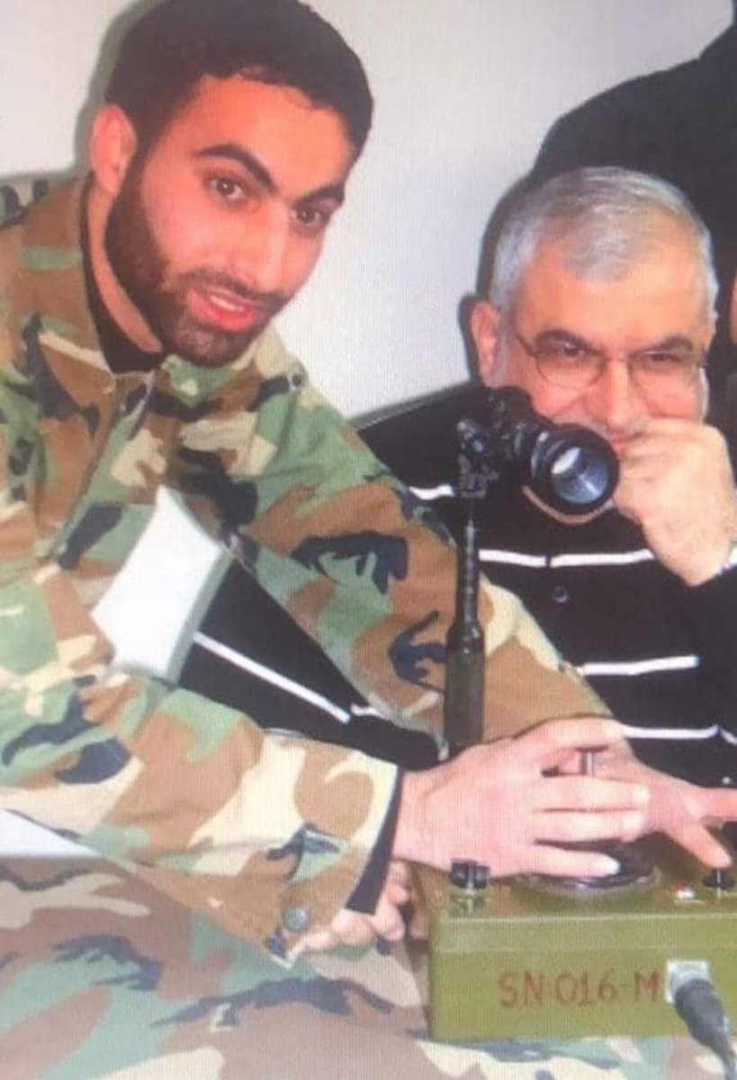 في الانتخابات القادمة، زيّنوا بهذه الصورة الشاشات والشوارع ومنصات التواصل الاجتماعي كي لا يجرؤ أيّ ناعقٍ على طرح سؤال "ليش شو قدّملنا حzب الله؟"
#نحمي_ونبني
#باقون_نحمي_ونبني