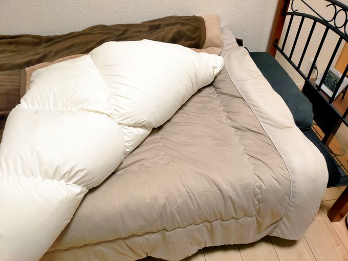 肌布団を買い替えたので今日から新品だぁ(ごきげん) 