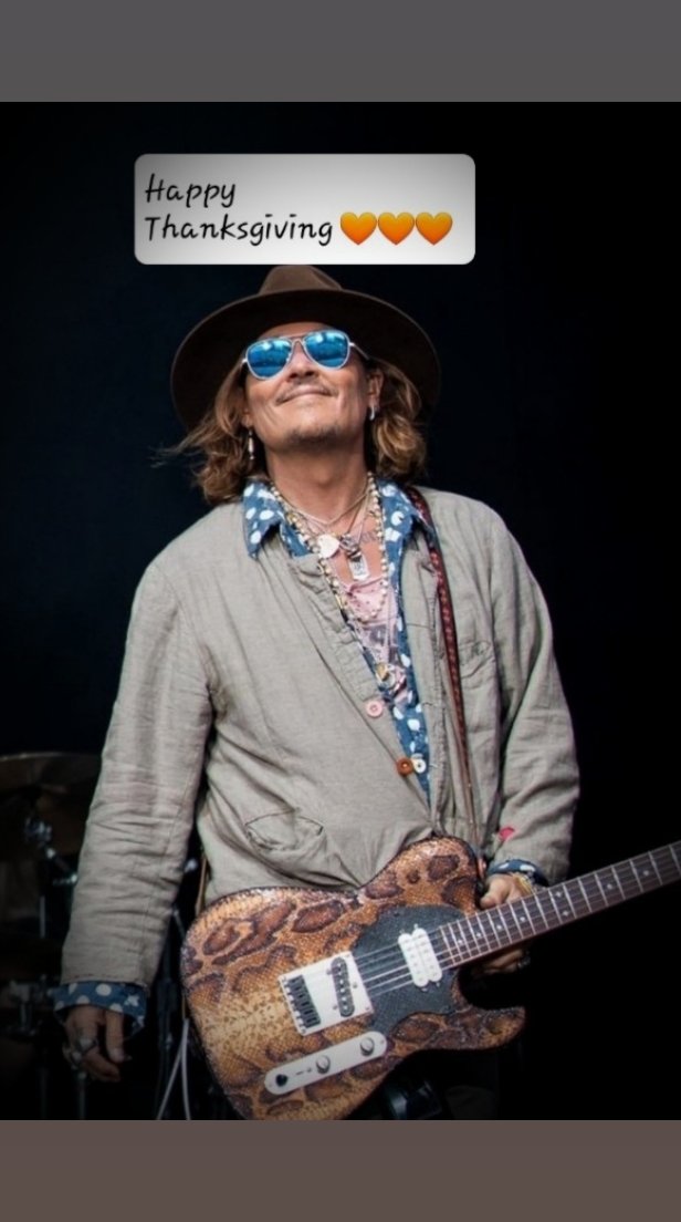 Victori56696544's tweet photo. ~Happy Thanksgiving~
🧡🍁💛🍂🤎🍁🧡🍂🤎
Lots To Be Thankful For! #JohnnyDeppIsFree
To The #DeppRelatives 
#DeppCommunity 
And To All.....
#WeLoveJohnnyDepp 
#IStandWithJohnnyDepp Sending Love To
#JohnnyDepp 💙 https://t.co/6UMDfPFBg6
