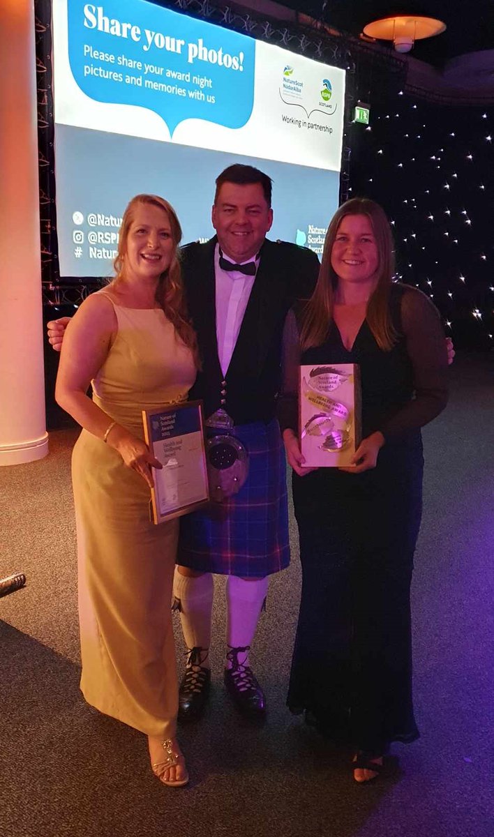 scottishbadgers's tweet photo. Great to catch up with @colinsmythmsp our Nature Champion for the badger to celebrate our win at last night's @NatureofScot Awards ceremony in Edinburgh 🦡 https://t.co/20UqCZvM8Y