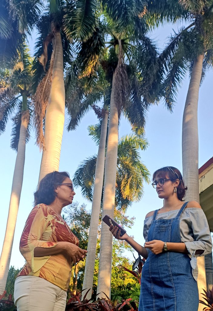UniversidadPCC's tweet photo. 🎥🎤Serie #ProfesHablanDeFidel
👩🏻‍🏫Thais
"Fidel es mi ídolo...su partida física coincidió con la partida de mi padre, pero, como Fidel también era mi padre espiritual, para mí los noviembres son una clarinada de sobreponte, mantente fuerte, abraza tus principios."
#FidelPorSiempre https://t.co/wGrMpDNurn