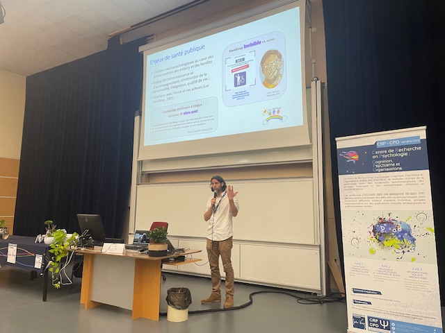 Arnaud ROY  et Amanda Guerra clôturent ces journées avec une présentation sur la culture et les fonctions exécutives en neuropsychologie clinique de l'enfant