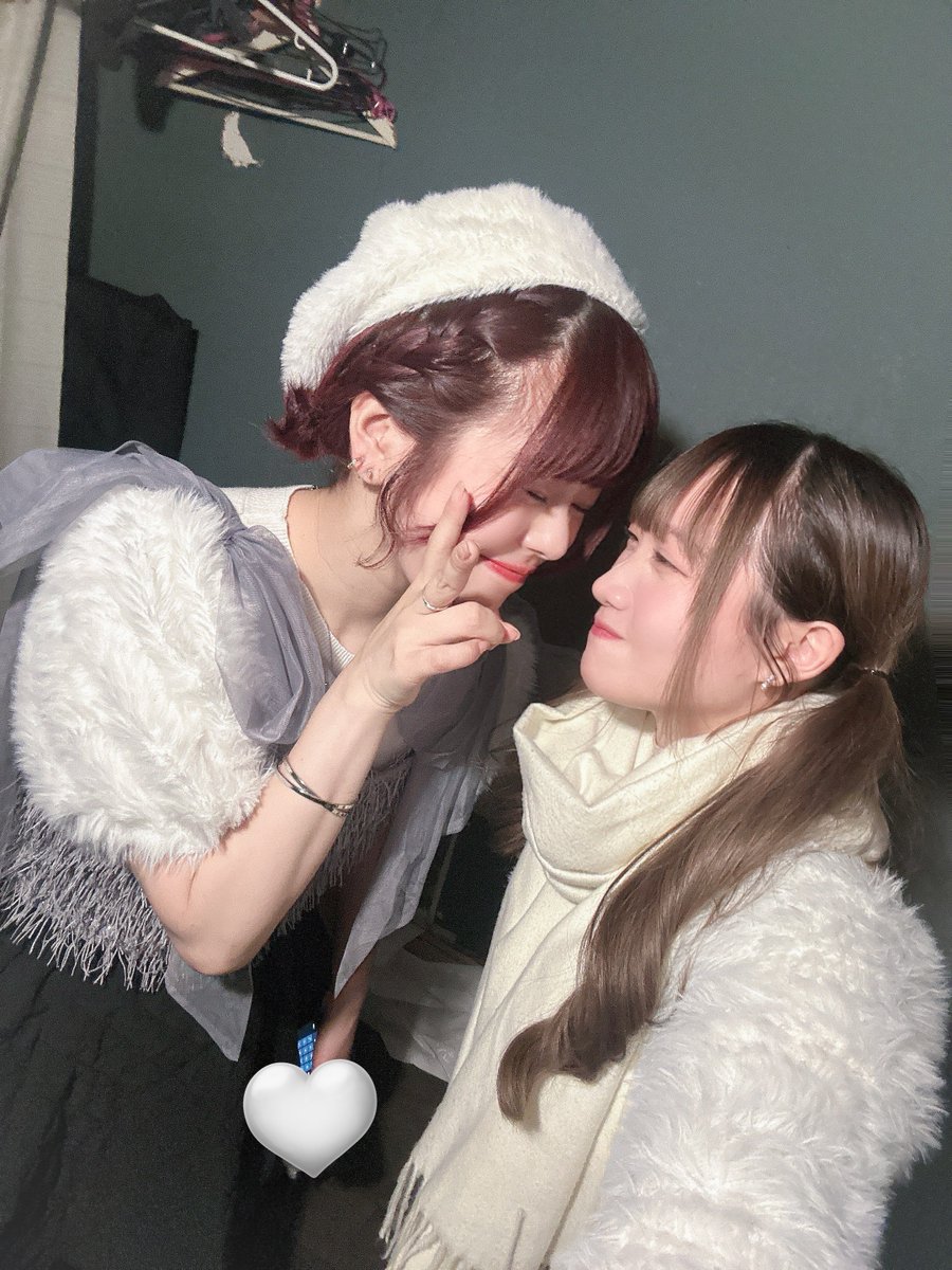 Mitsuki_ilpleut's tweet photo. 今日は「葉月あすか2nd Acoustic One Man Live - #MoonFlight -」に遊びに行きました！
大好きなあっすのacousticライブに行けて本当に幸せ！歌もオーラも凄すぎるって今日あらためて感じたт · т
いつかあっすとコラボステージやりたいな🤍✨ https://t.co/GV05QKrr9L